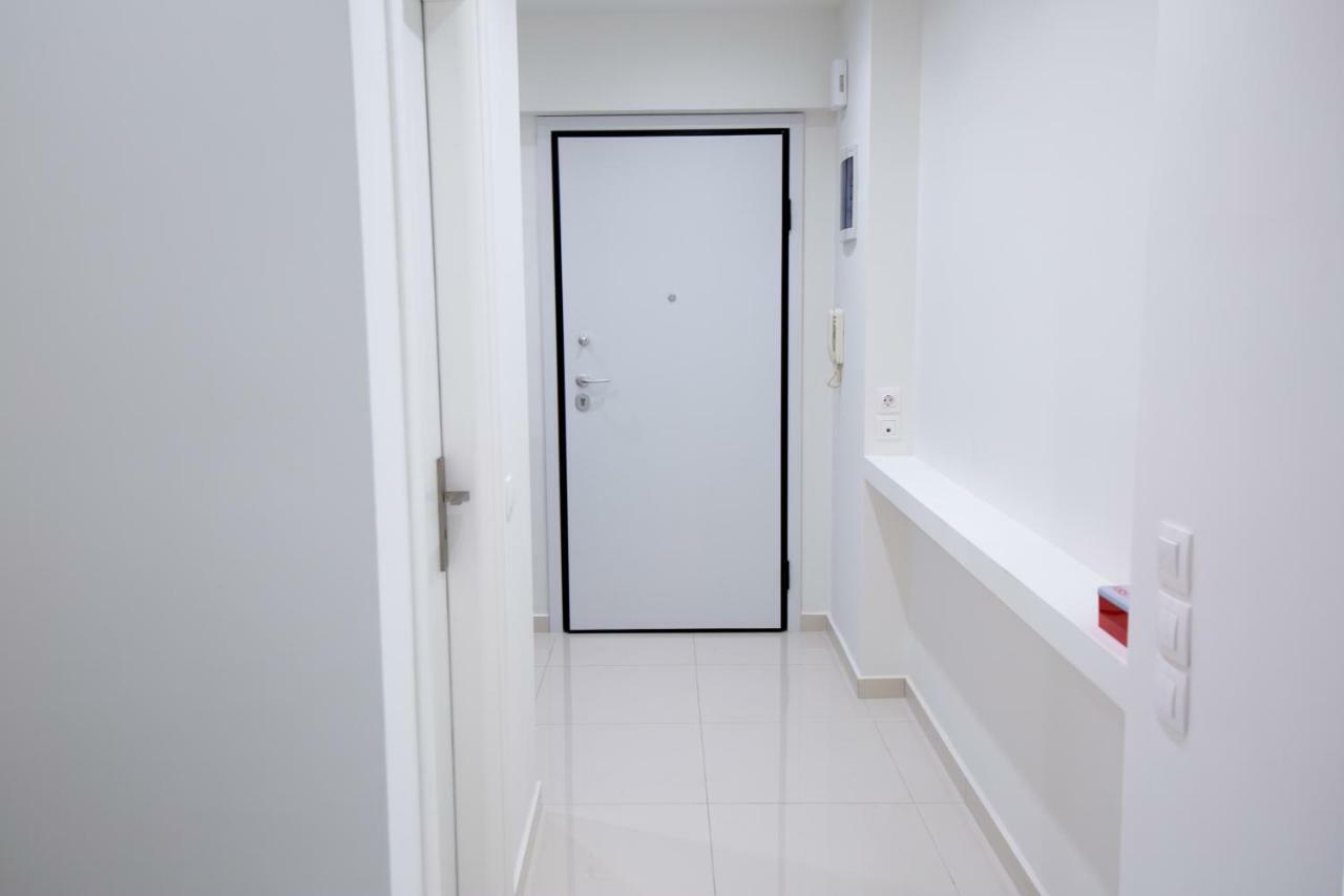 White Lux Apartment For 2 Vipgreece Athens Exterior photo