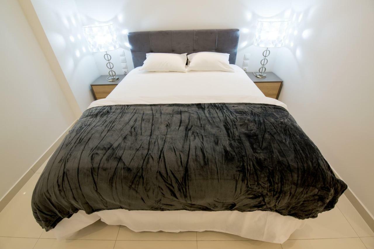 White Lux Apartment For 2 Vipgreece Athens Exterior photo