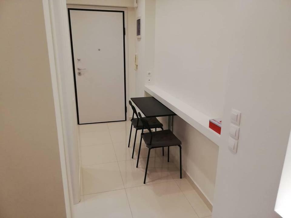 White Lux Apartment For 2 Vipgreece Athens Exterior photo